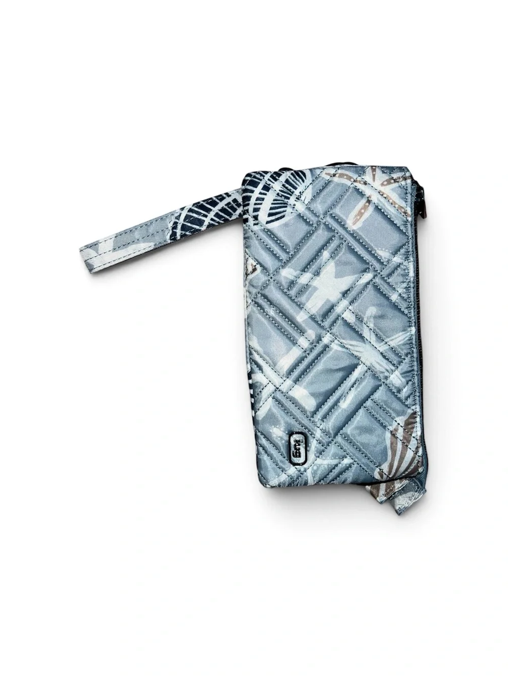 lug nwot~lug~frolic seashore